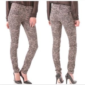 Joe’s Skinny Jeans Chantilly Lace Blush Print Skinny Printed Jeans - Size 26